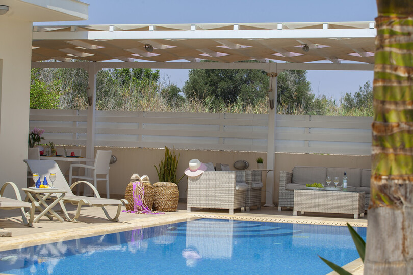 Plaja Yakın 5 Yıldızlı Villanızın Keyfini Çıkarmanın Sırrı, Protaras Villa 1469