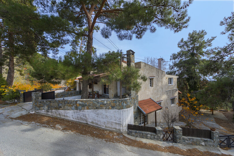 Siz ve Aileniz Orman Manzaralı Bu 5 Yıldızlı Villaya Bayılacaksınız, Limasol Villa 1001