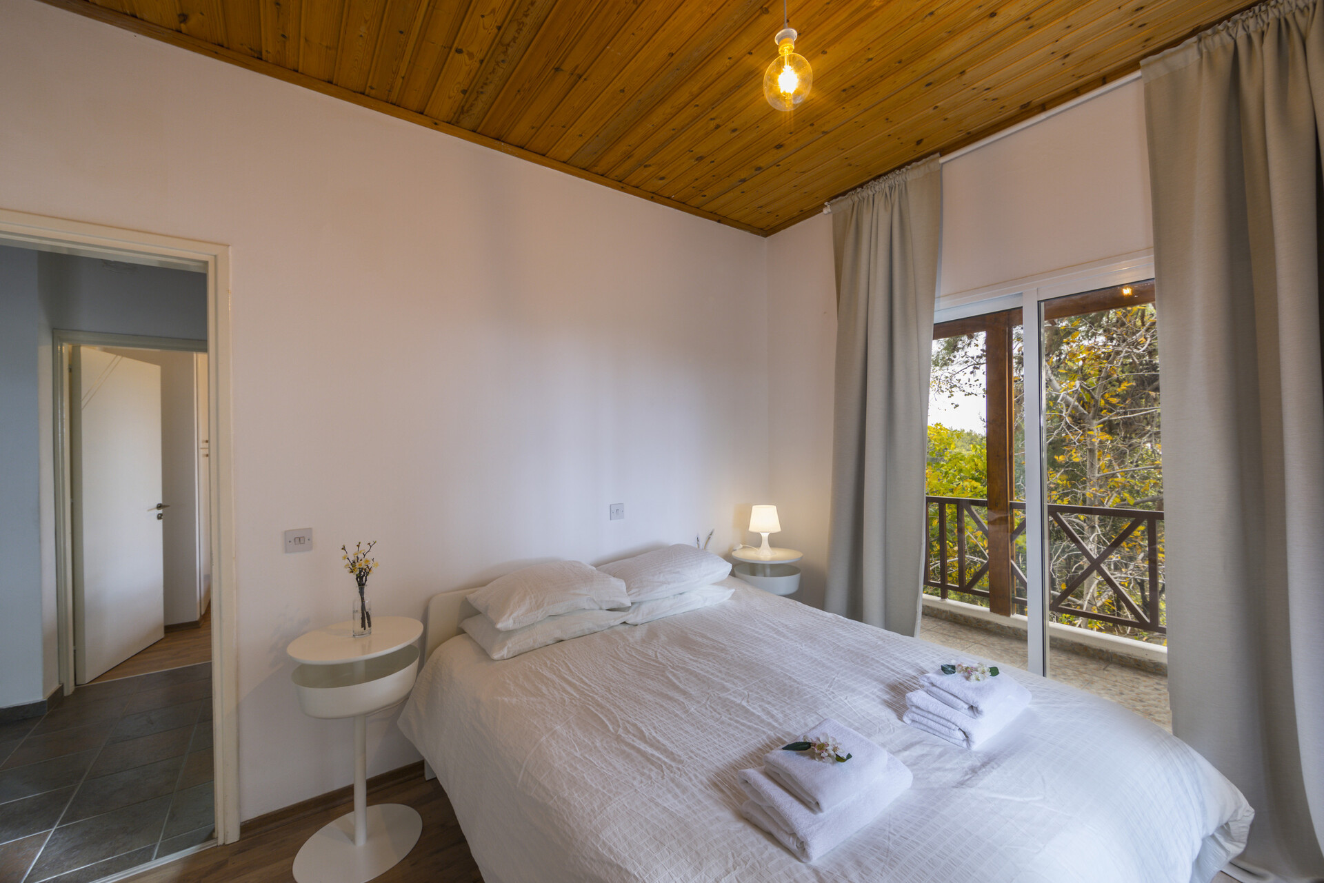 Siz ve Aileniz Orman Manzaralı Bu 5 Yıldızlı Villaya Bayılacaksınız, Limasol Villa 1001
