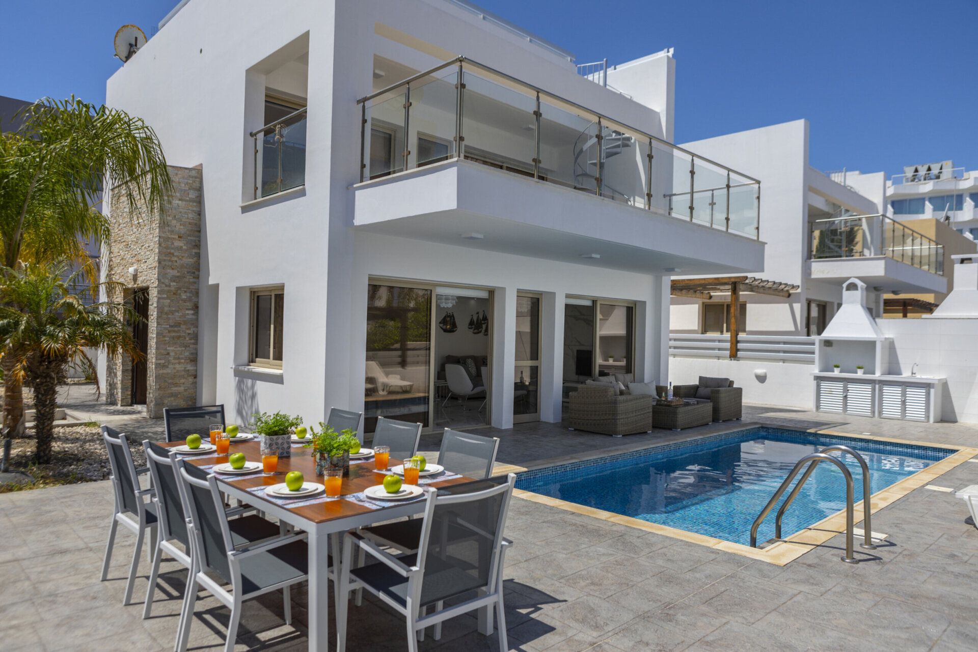 Siz ve Aileniz Bu 5 Yıldızlı Özel Havuzlu Villaya Bayılacaksınız, Protaras Villa 1500