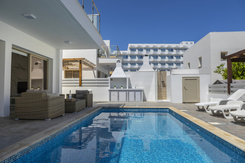 Siz ve Aileniz Bu 5 Yıldızlı Özel Havuzlu Villaya Bayılacaksınız, Protaras Villa 1500