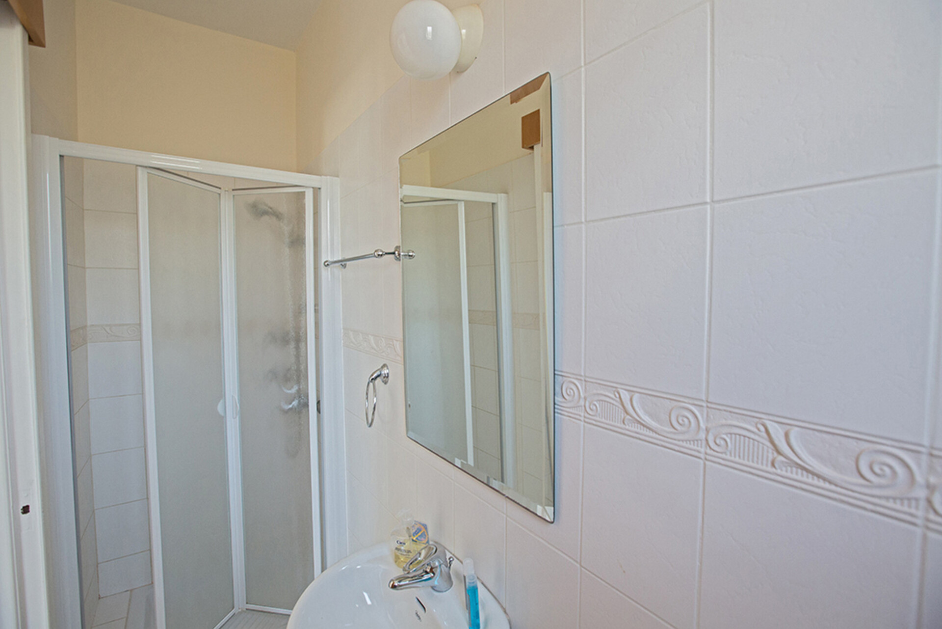 Kendinizi ve Ailenizi Plaja Dakikalar Mesafede Bu Lüks Villayı Kiraladığınızı Hayal Edin, Protaras Villa 1504