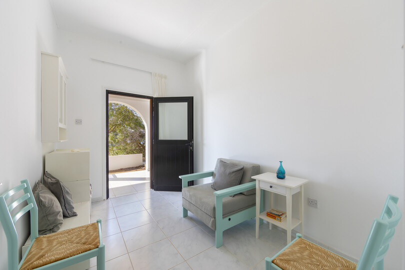 Ailenizin Ayia Napa, Ayia Napa Villa 1371'de Bu Lüks Çağdaş Tarz Villayı Kiraladığını Hayal Edin