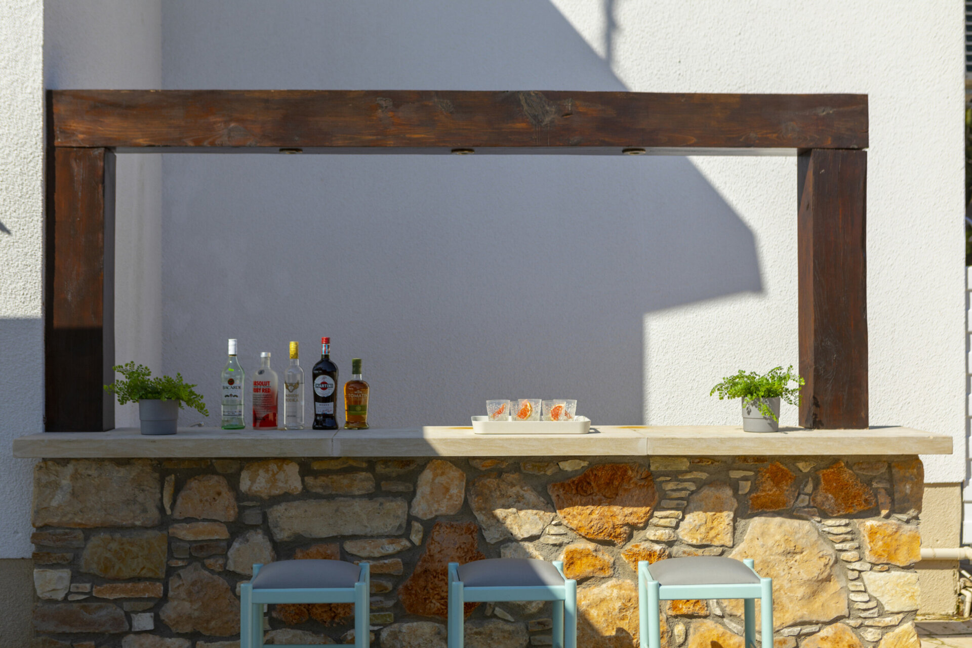 Ailenizin Ayia Napa, Ayia Napa Villa 1371'de Bu Lüks Çağdaş Tarz Villayı Kiraladığını Hayal Edin