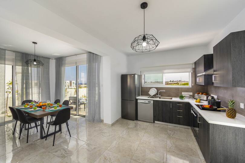 Deniz Manzaralı 5 Yıldızlı Villanızın Keyfini Çıkarmanın Sırrı, Protaras Villa 1505