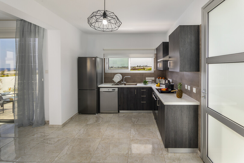 Deniz Manzaralı 5 Yıldızlı Villanızın Keyfini Çıkarmanın Sırrı, Protaras Villa 1505