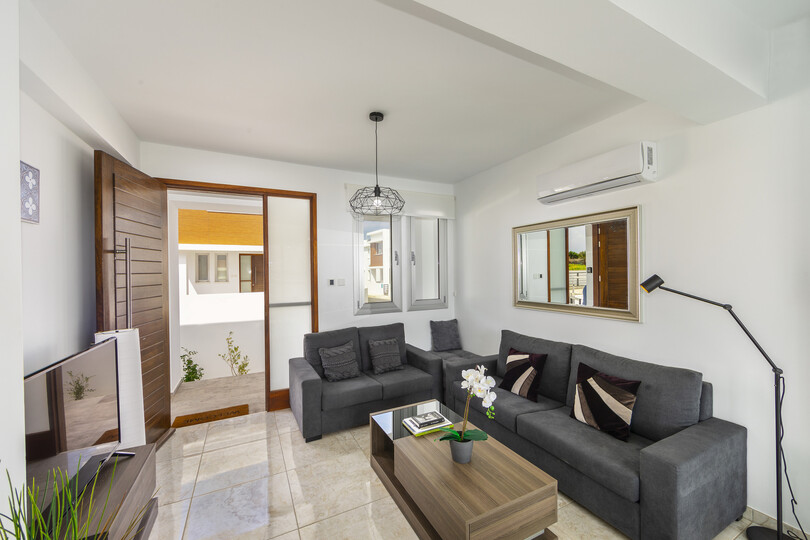 Deniz Manzaralı 5 Yıldızlı Villanızın Keyfini Çıkarmanın Sırrı, Protaras Villa 1505