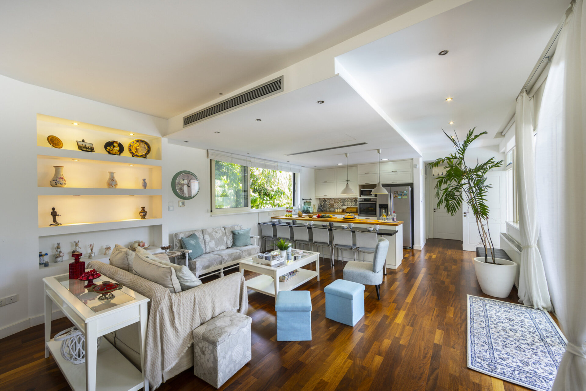 Picture Güzel Özel Havuzlu 5 Yıldızlı Villanızı Kiralamak, Larnaka Villa 1397