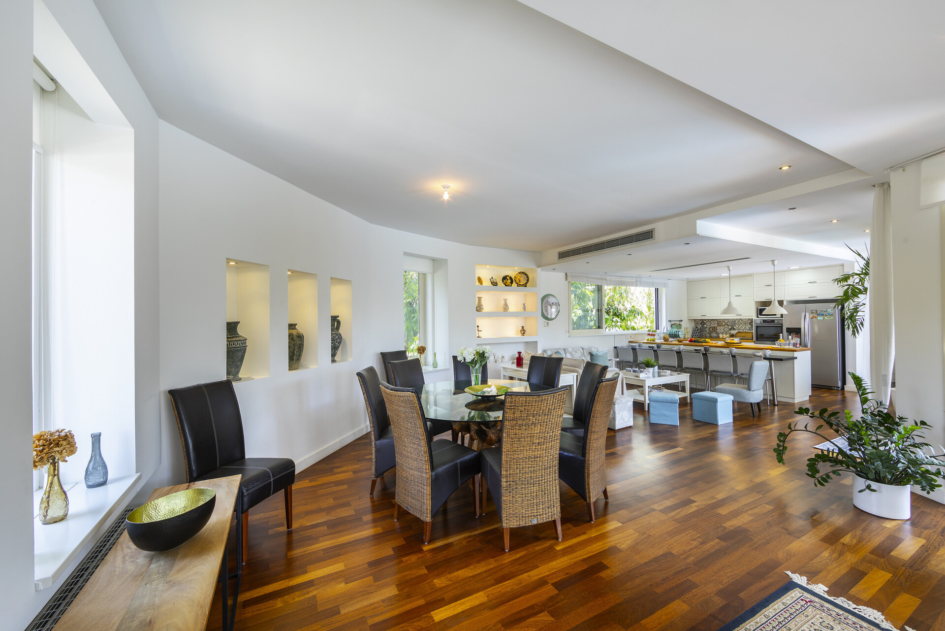 Picture Güzel Özel Havuzlu 5 Yıldızlı Villanızı Kiralamak, Larnaka Villa 1397