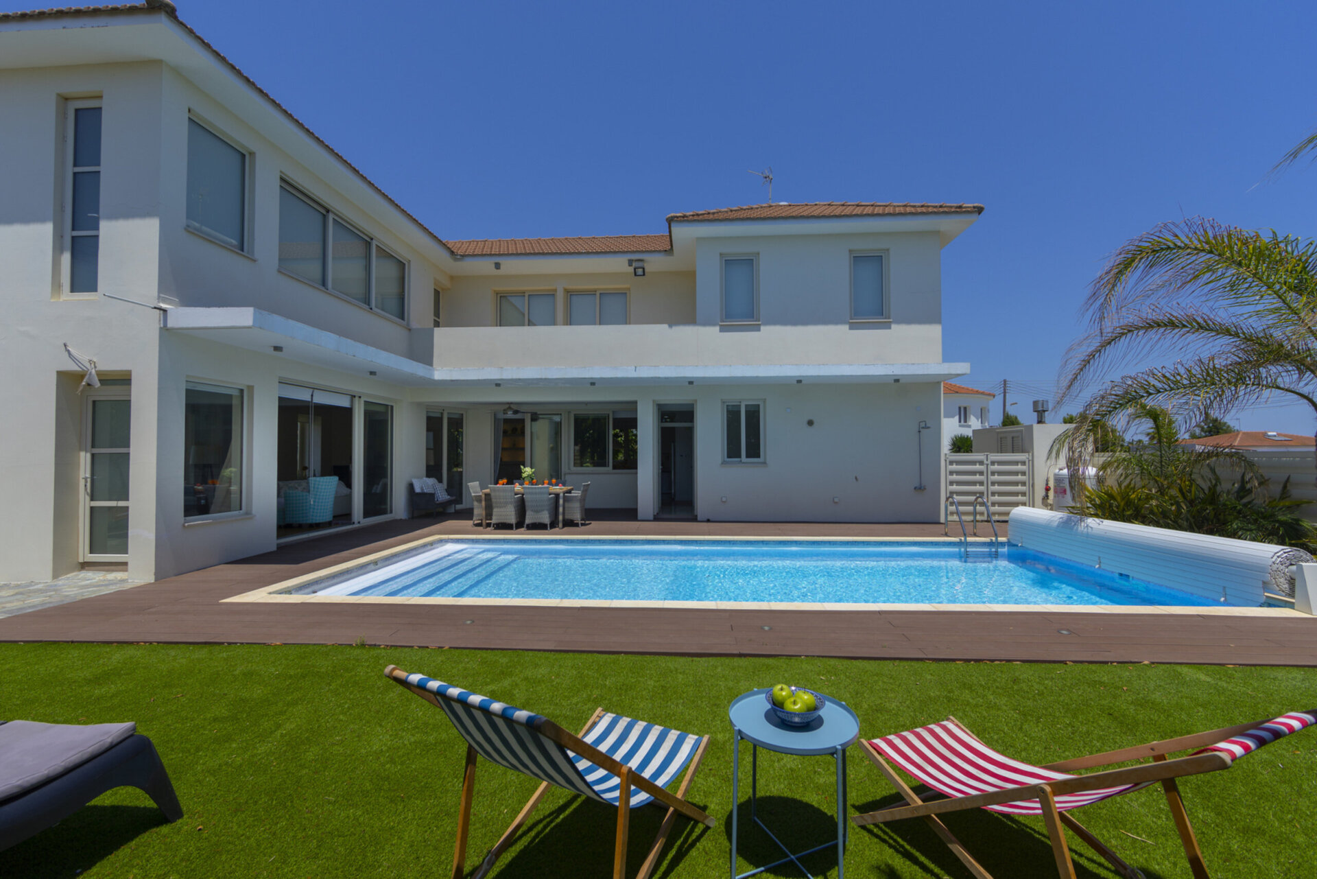 Picture Güzel Özel Havuzlu 5 Yıldızlı Villanızı Kiralamak, Larnaka Villa 1397