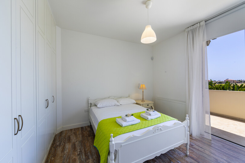 Picture Güzel Özel Havuzlu 5 Yıldızlı Villanızı Kiralamak, Larnaka Villa 1397