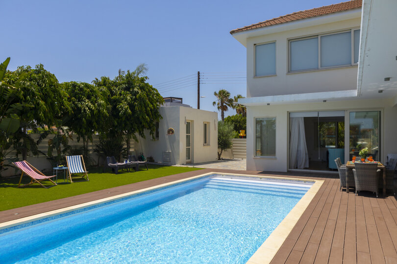 Picture Güzel Özel Havuzlu 5 Yıldızlı Villanızı Kiralamak, Larnaka Villa 1397