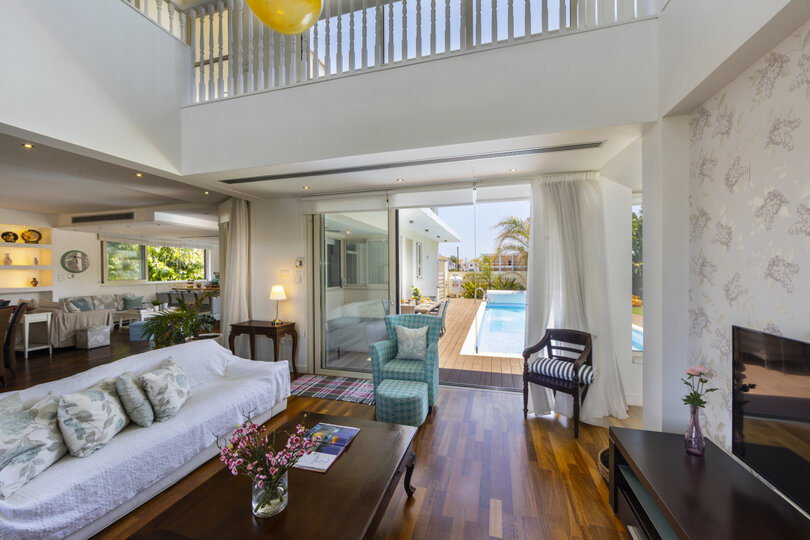 Picture Güzel Özel Havuzlu 5 Yıldızlı Villanızı Kiralamak, Larnaka Villa 1397