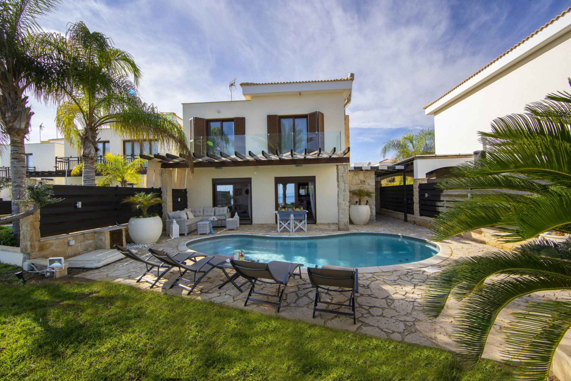 Deniz Manzaralı Kendi Villanızı Nasıl Kiralarsınız, Protaras Villa 1524