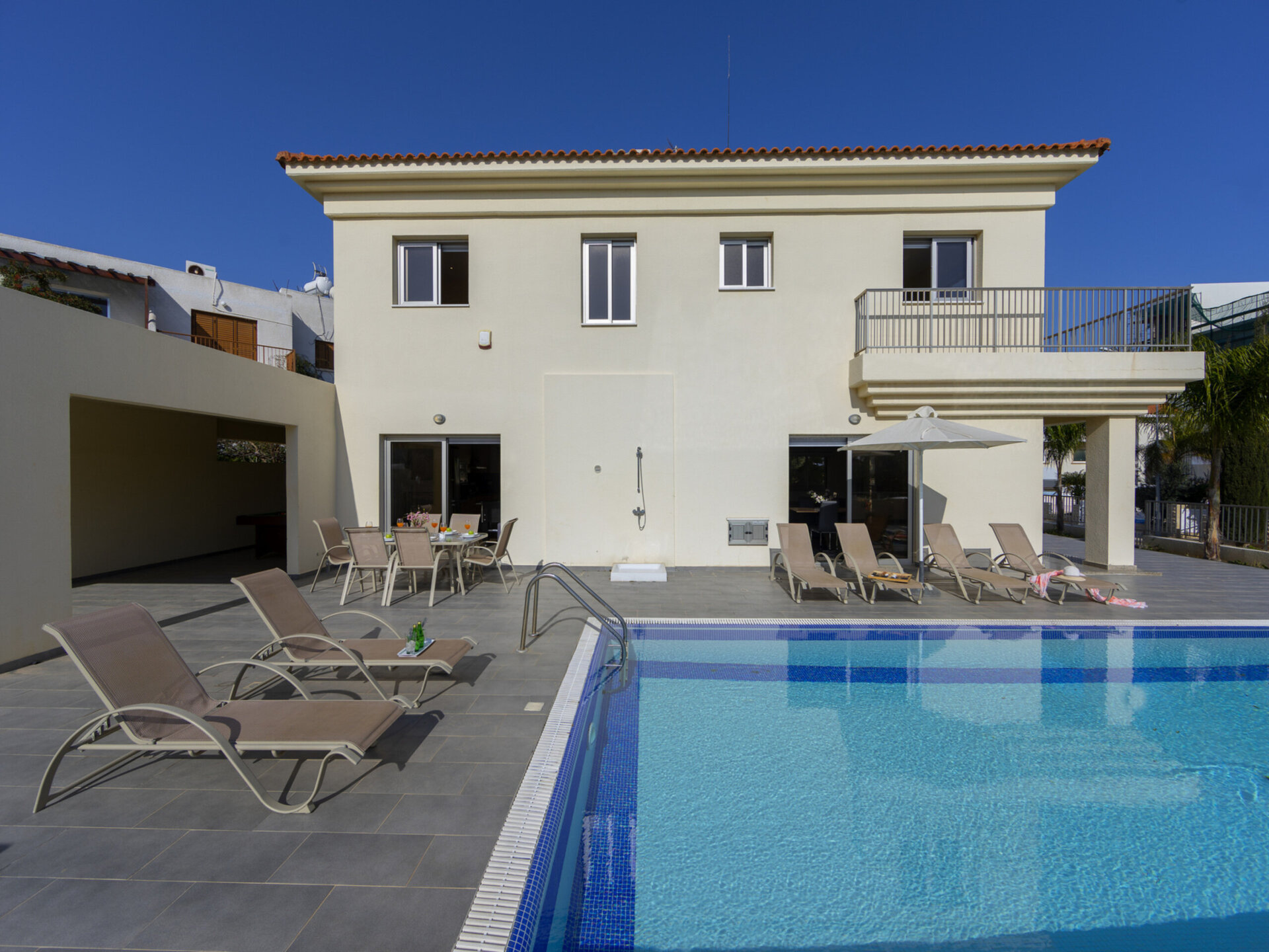 Resim Güzel Özel Havuzlu 5 Yıldızlı Villanızı Kiralamak, Protaras Villa 1525