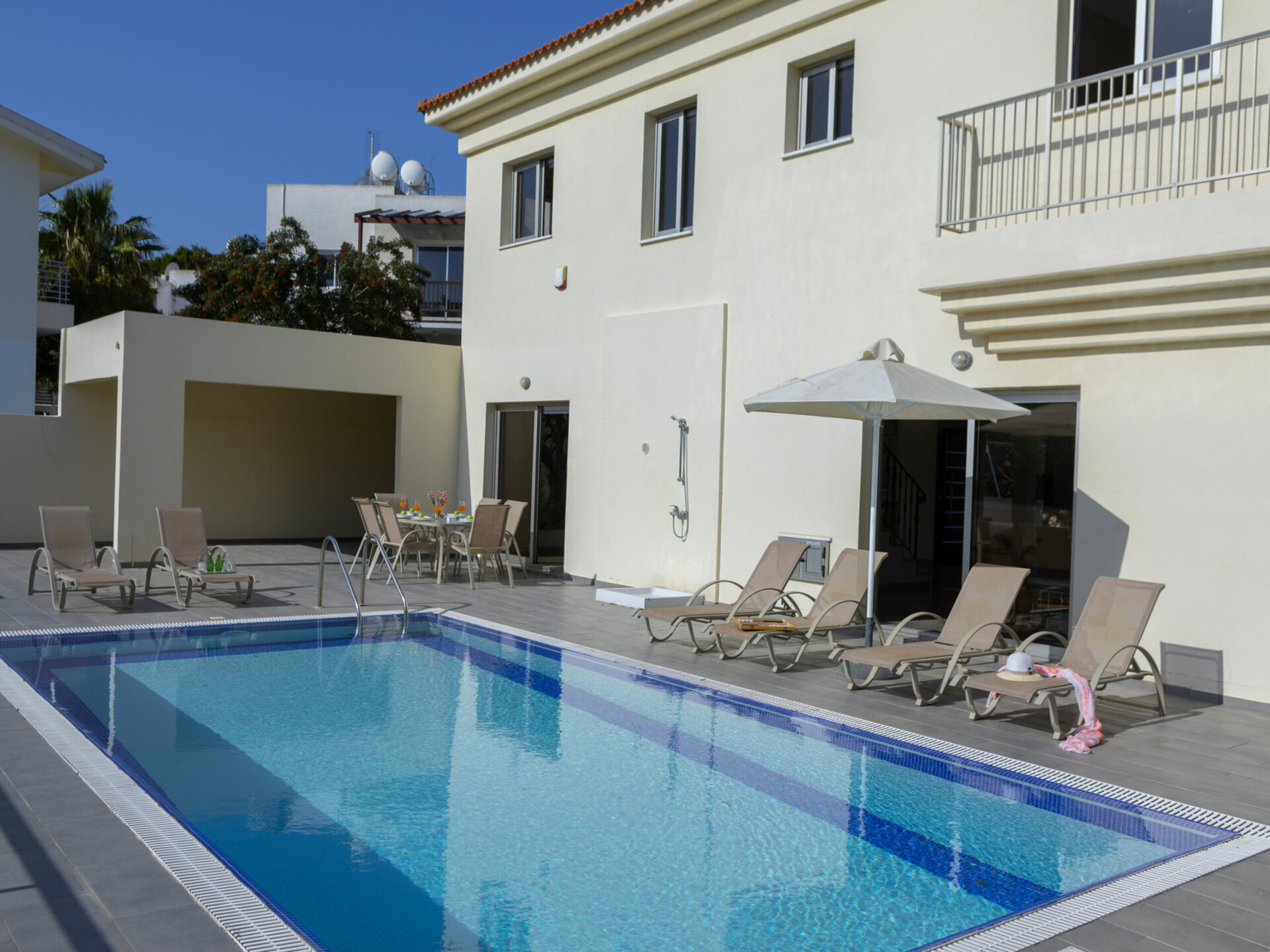 Resim Güzel Özel Havuzlu 5 Yıldızlı Villanızı Kiralamak, Protaras Villa 1525