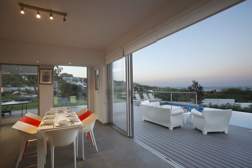 Ailenizin Deniz Manzaralı Bu Lüks Villayı Kiraladığını Düşünün, Protaras Villa 1528