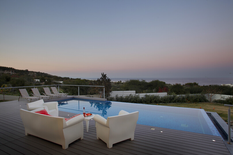 Ailenizin Deniz Manzaralı Bu Lüks Villayı Kiraladığını Düşünün, Protaras Villa 1528