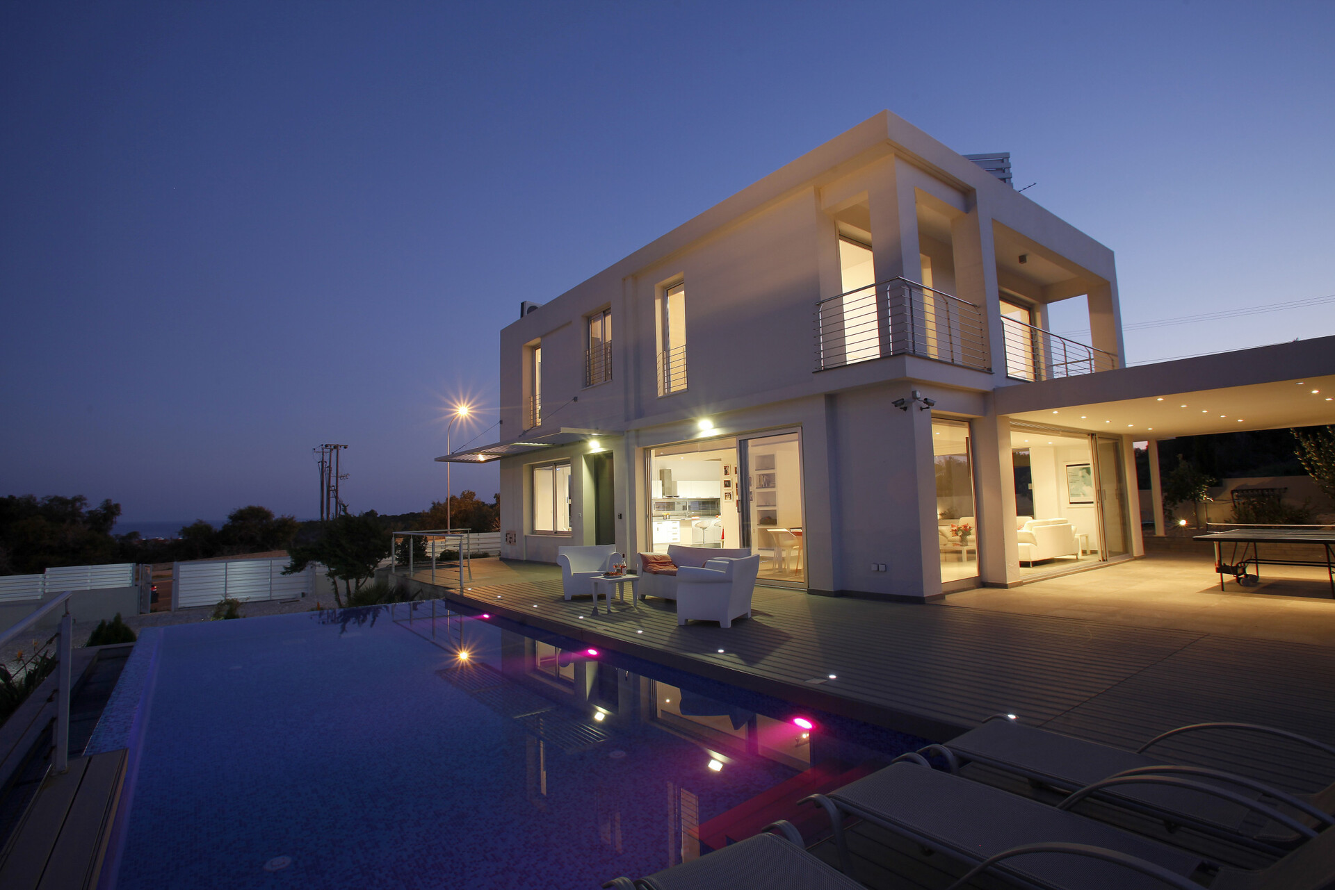 Ailenizin Deniz Manzaralı Bu Lüks Villayı Kiraladığını Düşünün, Protaras Villa 1528