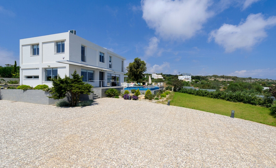 Ailenizin Deniz Manzaralı Bu Lüks Villayı Kiraladığını Düşünün, Protaras Villa 1528