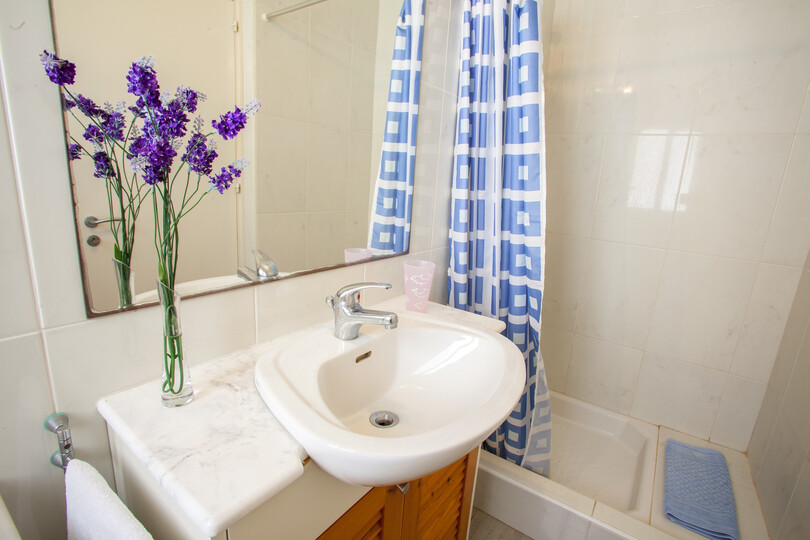 Ailenizin Bu Lüks Sahil Villasını Kiraladığını Düşünün, Larnaka Villa 1399