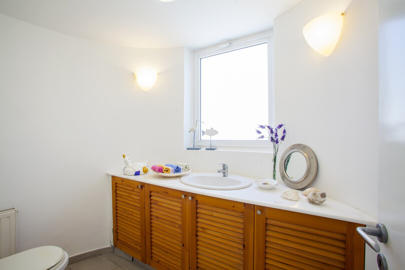 Ailenizin Bu Lüks Sahil Villasını Kiraladığını Düşünün, Larnaka Villa 1399