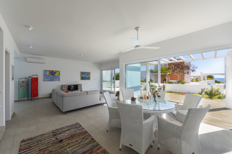 Plaja birkaç dakika mesafede Lüks 5 Yatak Odalı Villanızı Kiralamak İçin En İyi Kılavuz, Protaras Villa 1530