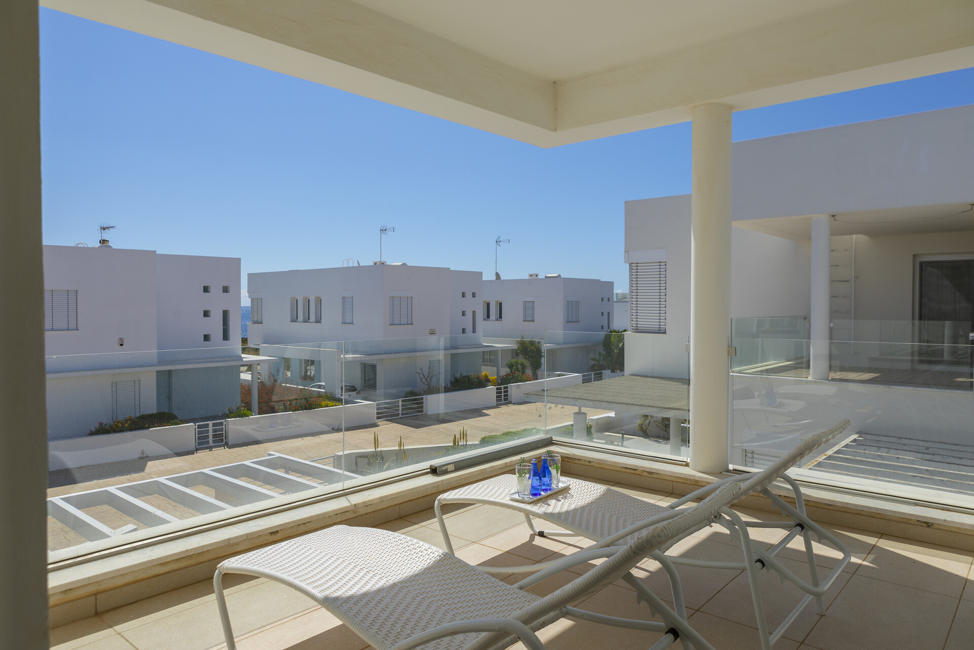 Plaja birkaç dakika mesafede Lüks 5 Yatak Odalı Villanızı Kiralamak İçin En İyi Kılavuz, Protaras Villa 1530