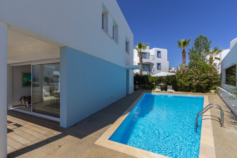 Plaja birkaç dakika mesafede Lüks 5 Yatak Odalı Villanızı Kiralamak İçin En İyi Kılavuz, Protaras Villa 1530