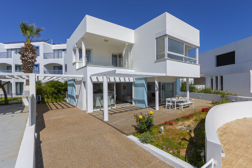 Plaja birkaç dakika mesafede Lüks 5 Yatak Odalı Villanızı Kiralamak İçin En İyi Kılavuz, Protaras Villa 1530