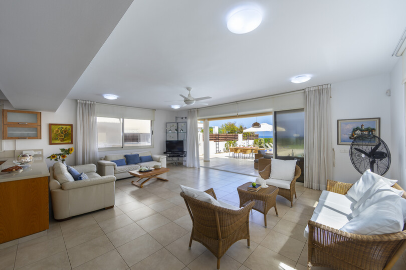 Siz ve Aileniz Bu 5 Yıldızlı Sahil Villasına Bayılacaksınız, Protaras Villa 1536