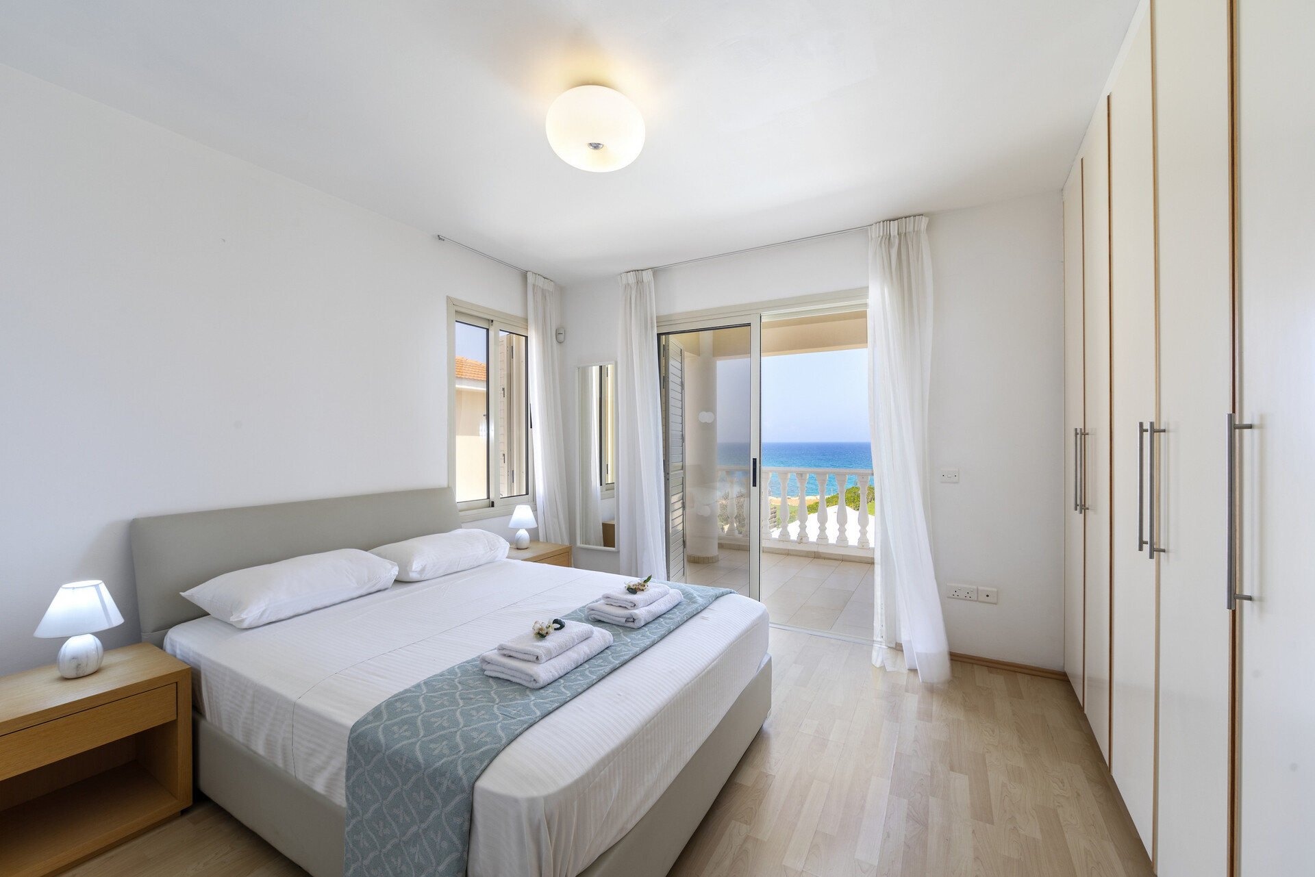 Siz ve Aileniz Bu 5 Yıldızlı Sahil Villasına Bayılacaksınız, Protaras Villa 1536