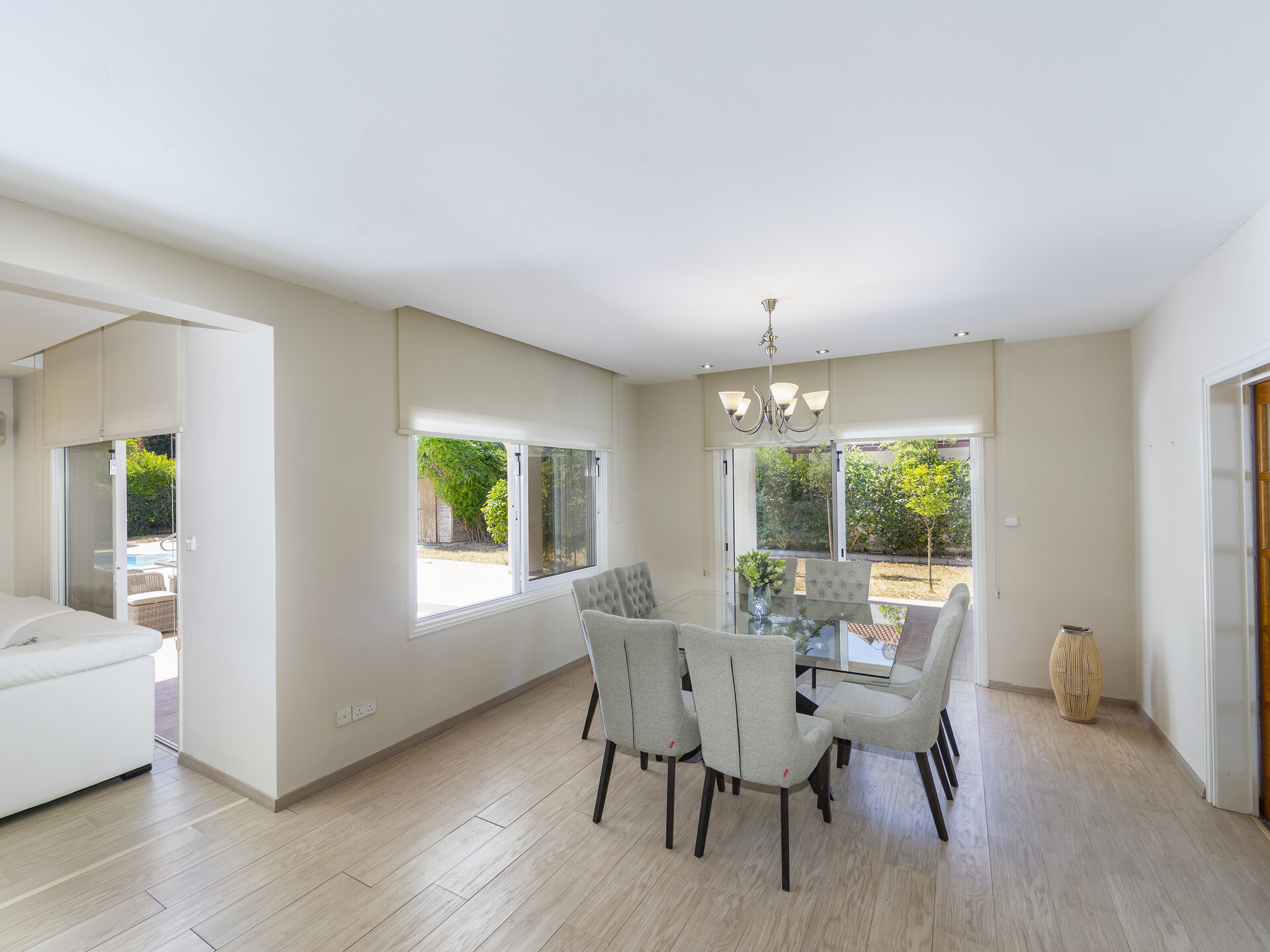 Siz ve Aileniz bu Sahil Villasına bayılacaksınız, Larnaca Villa 1400