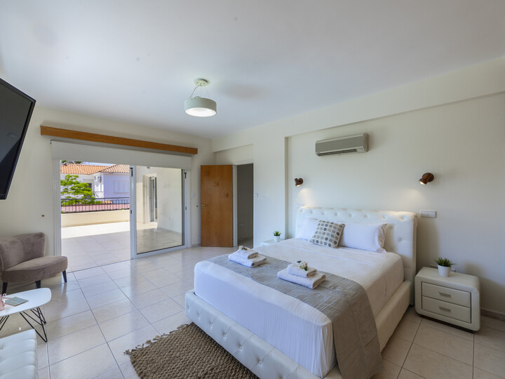 Siz ve Aileniz bu Sahil Villasına bayılacaksınız, Larnaca Villa 1400