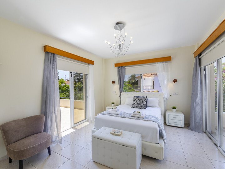 Siz ve Aileniz bu Sahil Villasına bayılacaksınız, Larnaca Villa 1400
