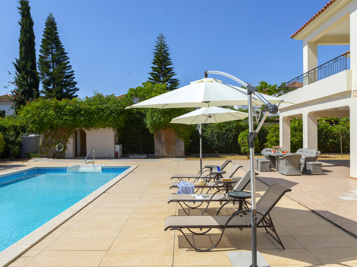 Siz ve Aileniz bu Sahil Villasına bayılacaksınız, Larnaca Villa 1400