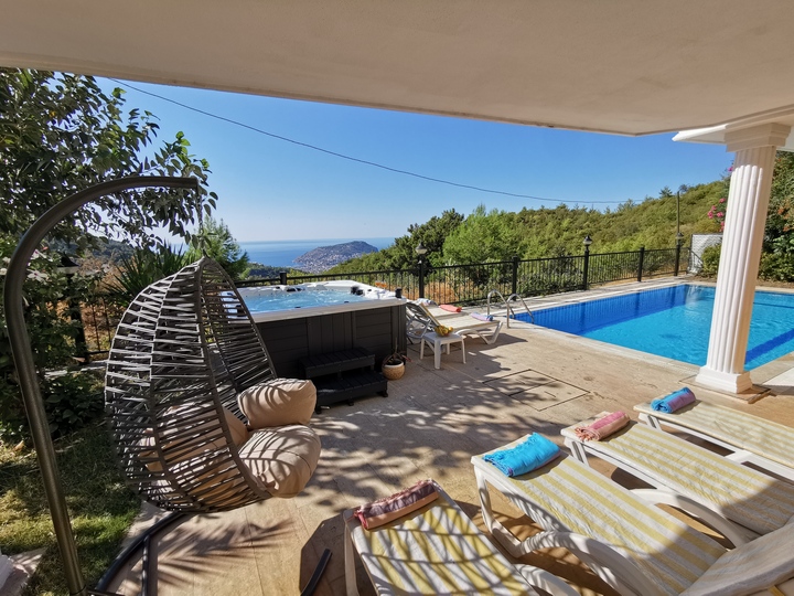 5 Yıldızlı Özel Aşçılı Villa, Isıtmalı Özel Havuzlu ve Günlük Kat Hizmetleri , Alanya Villa 1039