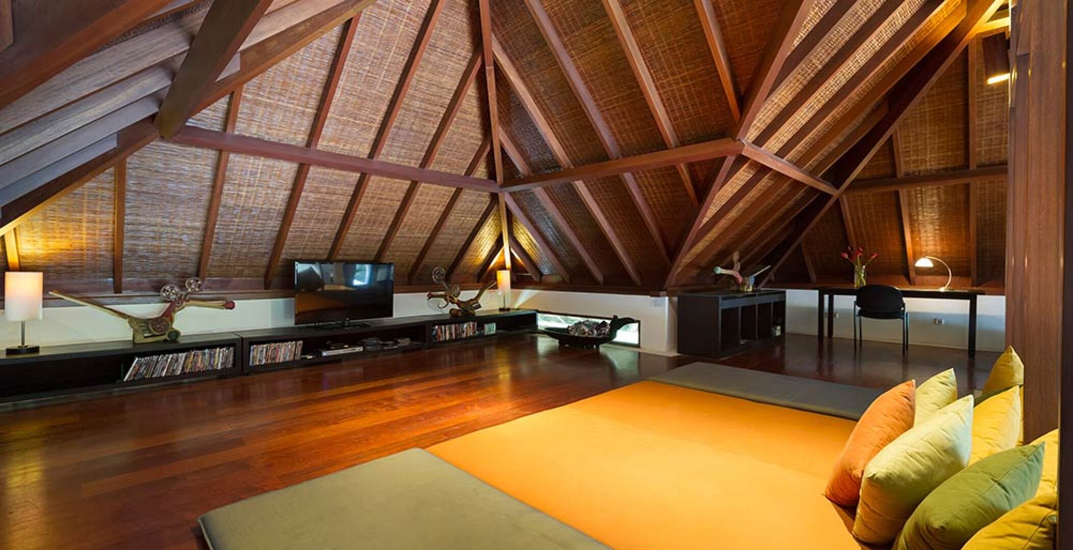 Ailenizin Bu Lüks Bali Tarzı Villayı Kiraladığını Hayal Edin, Bali Villa 2120
