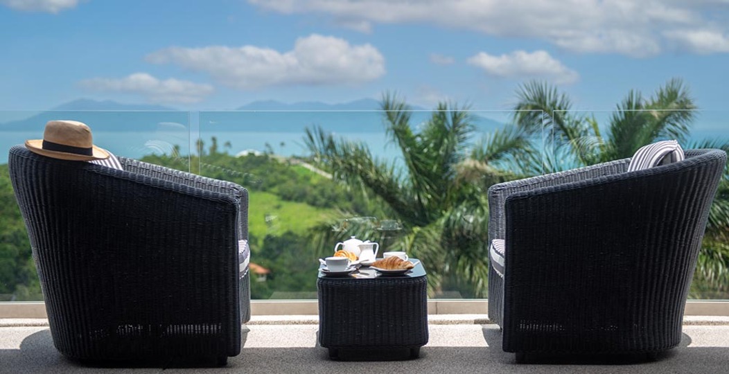 Siz ve Aileniz, bu 4 yatak odalı Lüks Villa, Bophut Villa 1000'de kalarak Rüya gibi bir Tatil geçireceksiniz.