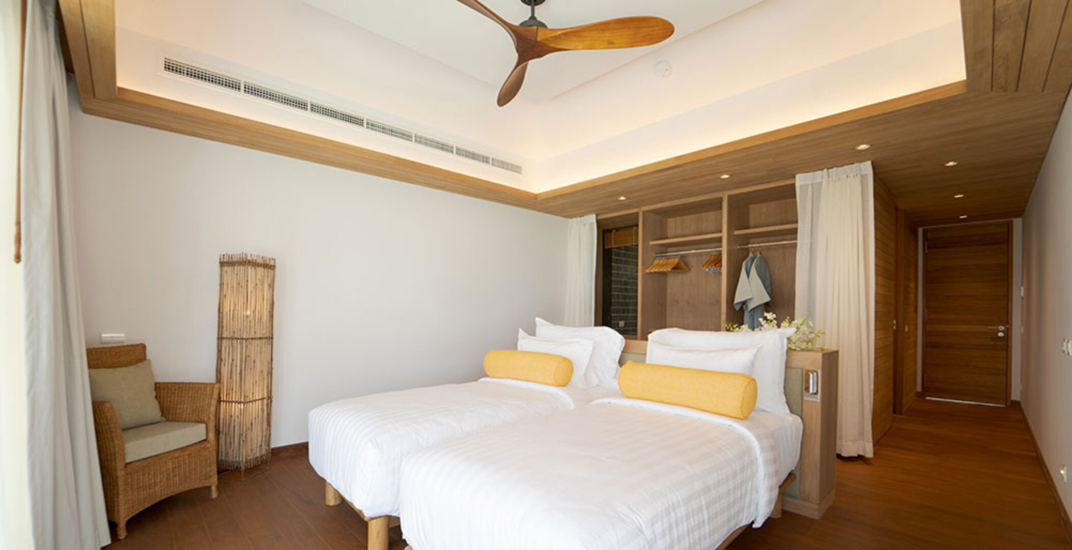 Sonunda Siz ve Arkadaşlarınız 7/24 Konsiyerjli Lüks Bir Villa Kiralayabilirsiniz, Chang Wat Phang-nga Villa 1051