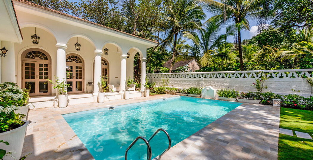 Huzur Bekliyor: Goa'da 4 Yatak Odalı Villa, 1004, North Goa, India