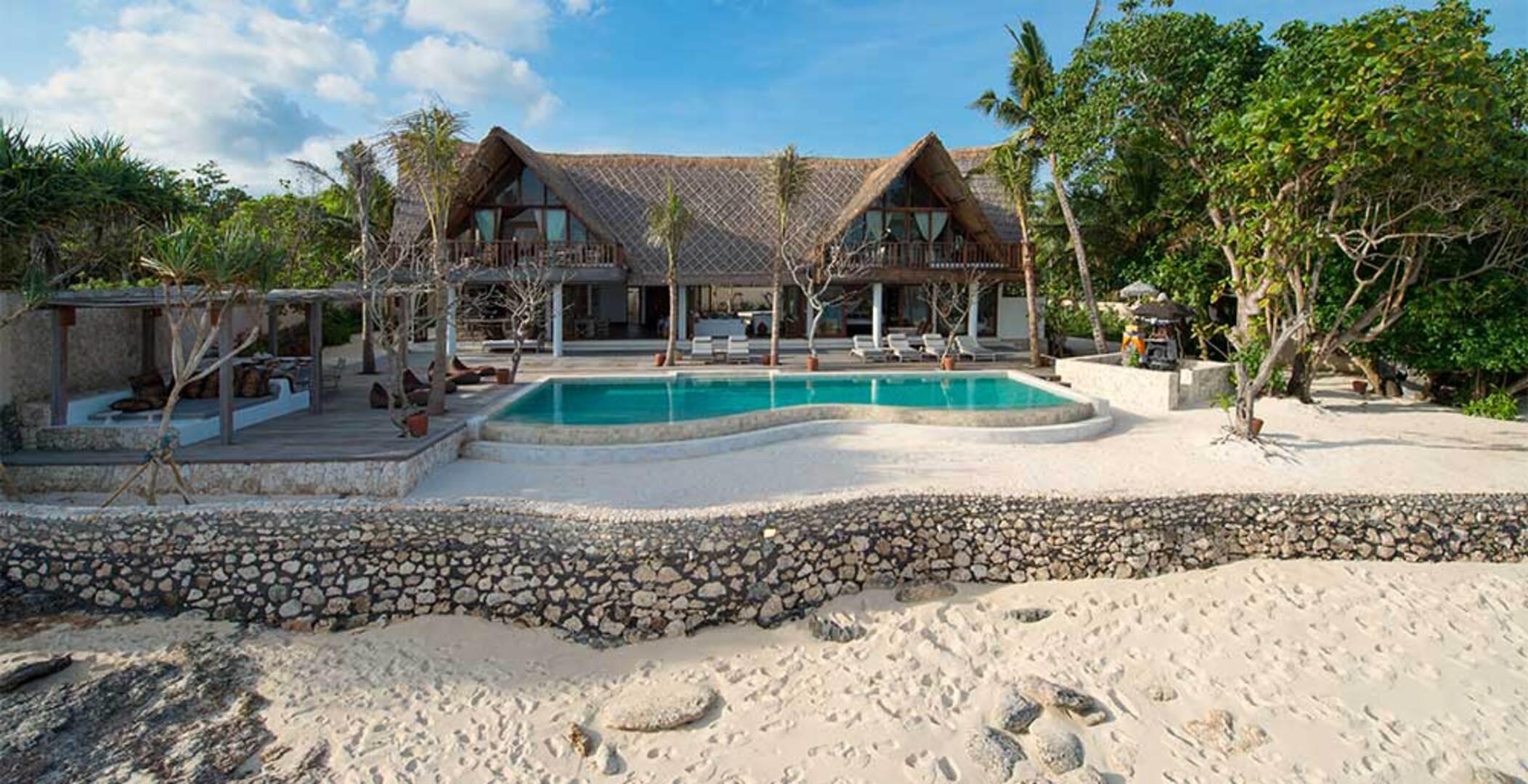 Aileniz Nusa Lembongan'daki Özel Villanızda Özel Bali Hizmetine bayılacak, Bali Villa 2127