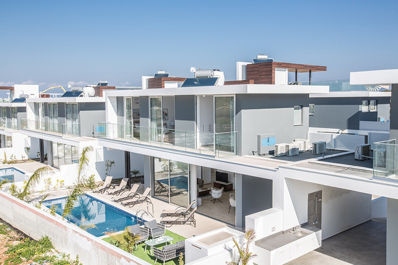 Ailenizin Protaras, Protaras Villa 1566'da Bu Lüks Çağdaş Tarz Villayı Kiraladığını Hayal Edin