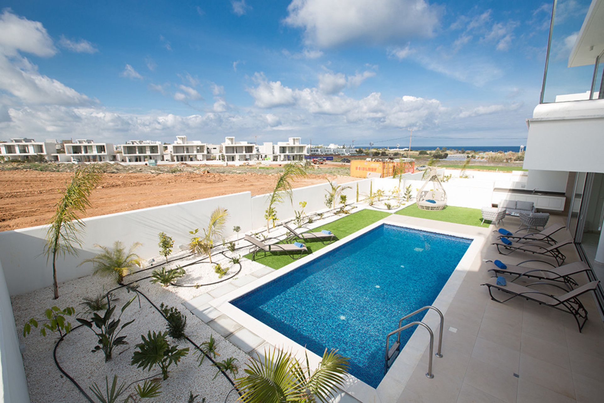 Protaras'ta Plaja Yakın 5 Yıldızlı Villanızın Keyfini Çıkarmanın Sırrı, Protaras Villa 1577