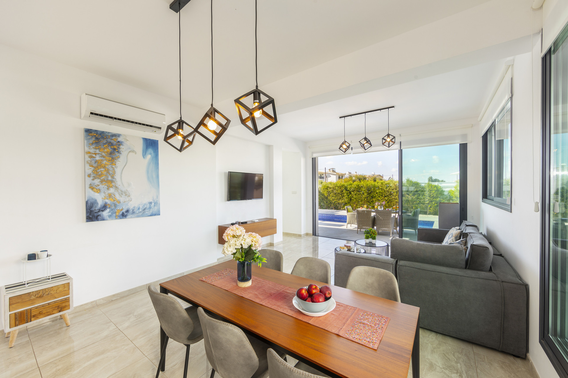 Plaja Yakın 5 Yıldızlı Villanızın Keyfini Çıkarmanın Sırrı, Protaras Villa 1323