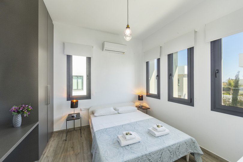 Plaja Yakın 5 Yıldızlı Villanızın Keyfini Çıkarmanın Sırrı, Protaras Villa 1323
