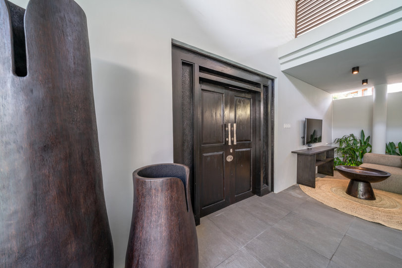 Ailenizin Kabupaten Badung Berawa Plajı'na Yakın 4 Yatak Odalı Lüks Bir Tatil Villası Kiraladığını Hayal Edin, Bali Villa 2094