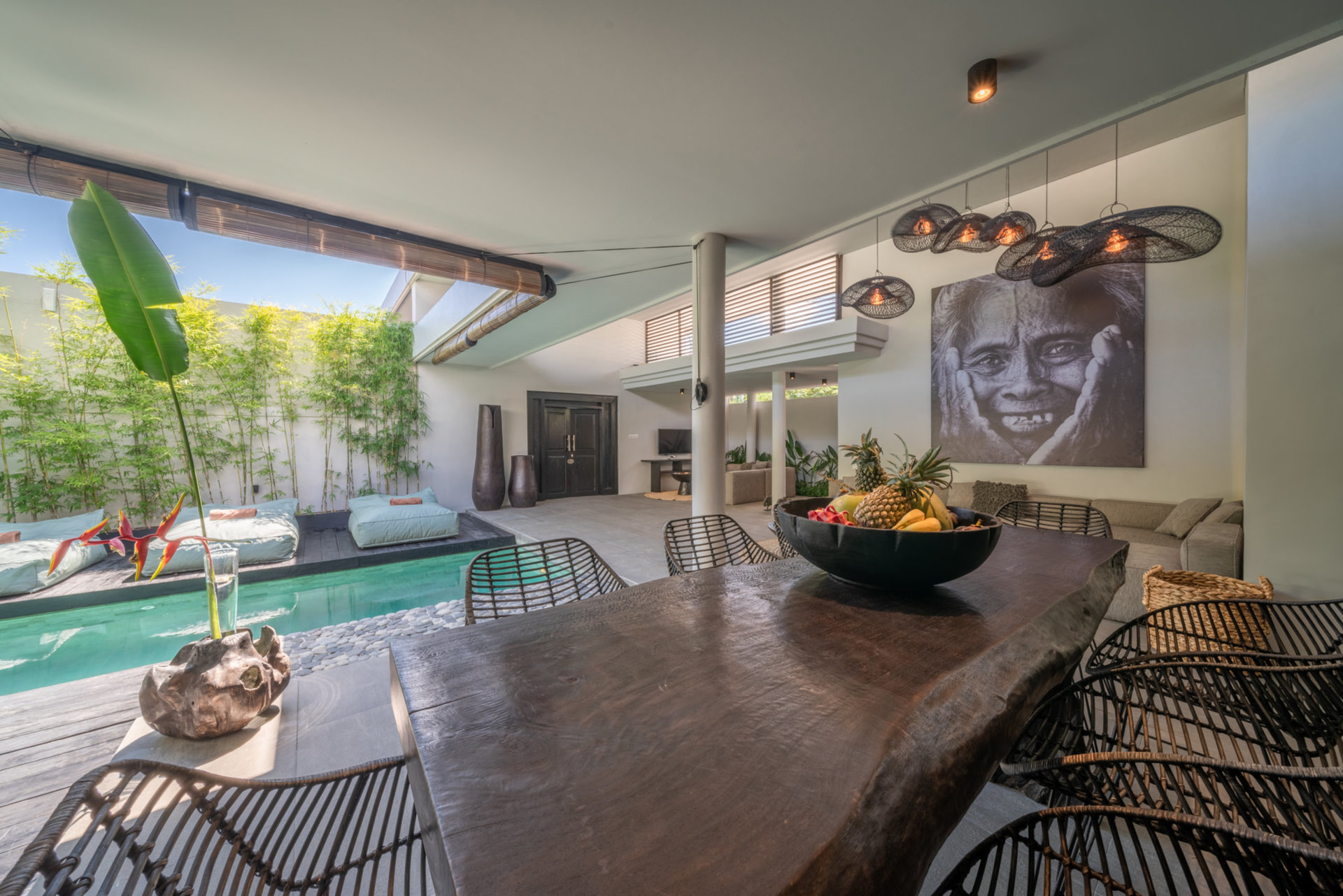 Ailenizin Kabupaten Badung Berawa Plajı'na Yakın 4 Yatak Odalı Lüks Bir Tatil Villası Kiraladığını Hayal Edin, Bali Villa 2094