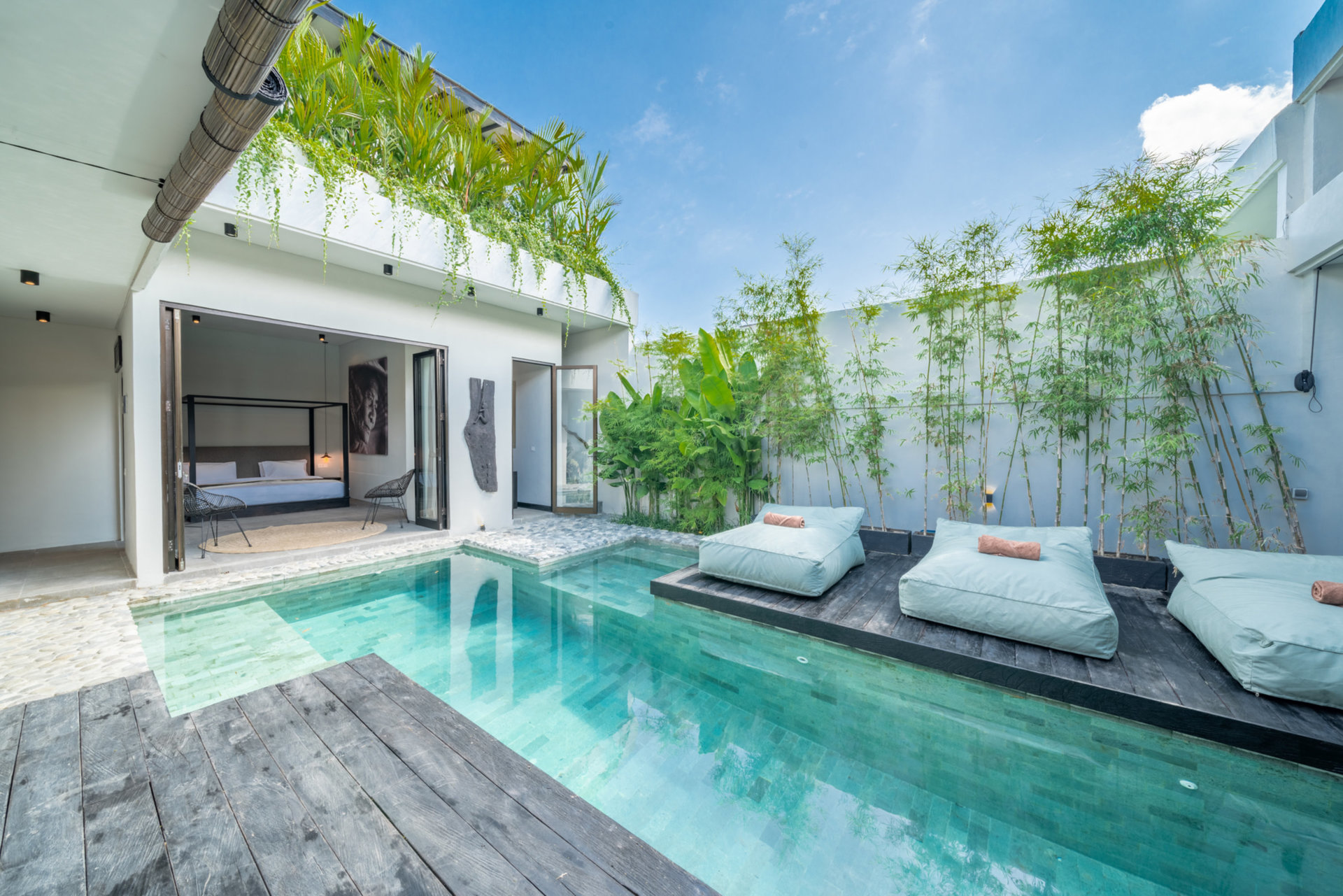 Ailenizin Kabupaten Badung Berawa Plajı'na Yakın 4 Yatak Odalı Lüks Bir Tatil Villası Kiraladığını Hayal Edin, Bali Villa 2094