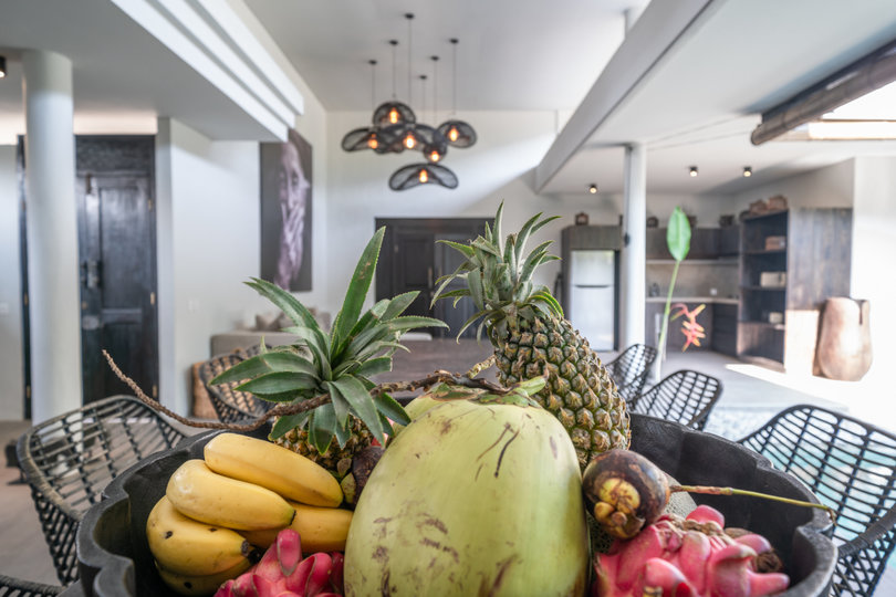 Ailenizin Kabupaten Badung Berawa Plajı'na Yakın 4 Yatak Odalı Lüks Bir Tatil Villası Kiraladığını Hayal Edin, Bali Villa 2094